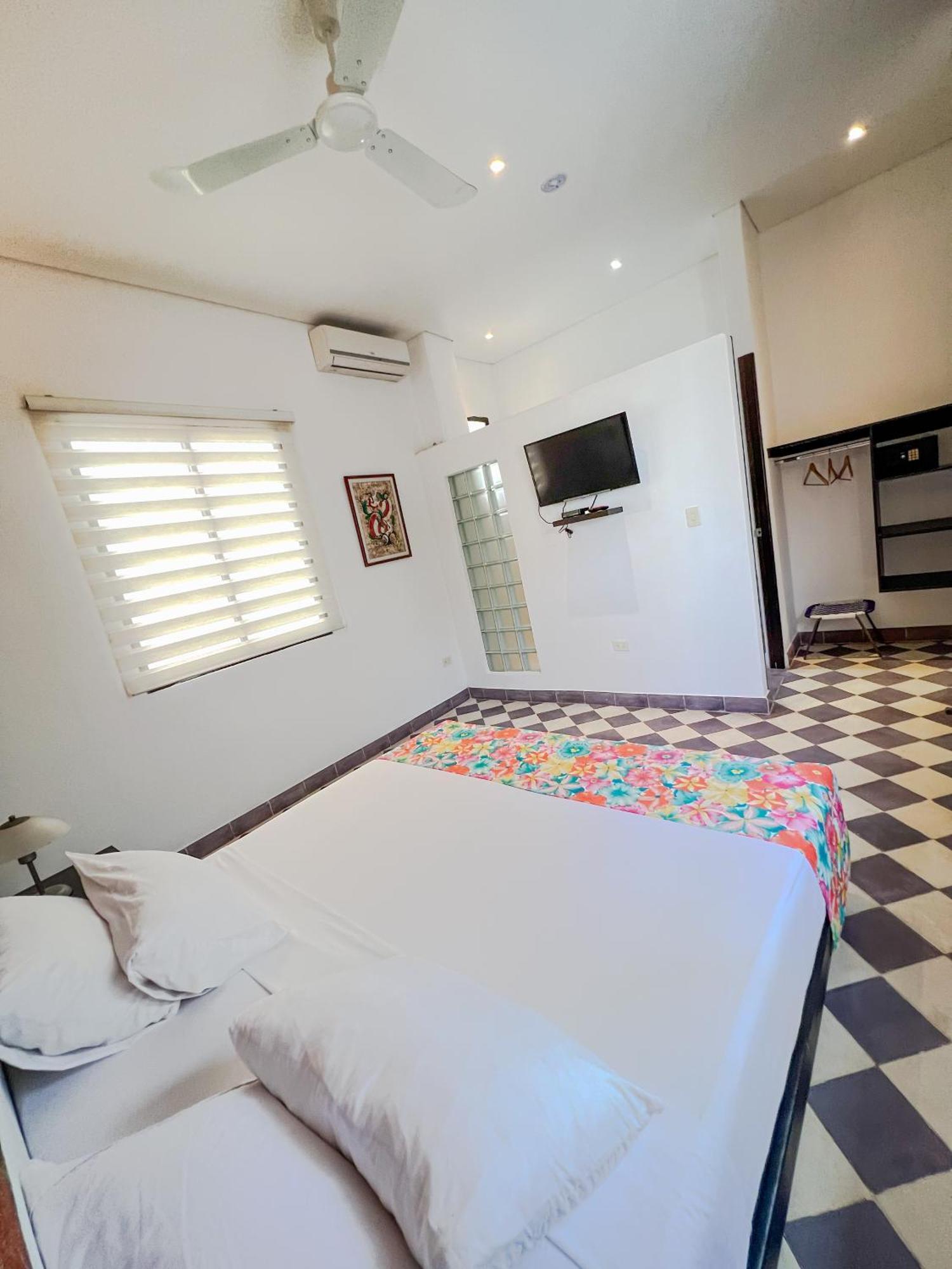 Puerto Pelicano Hotel Santa Marta (Magdalena)
