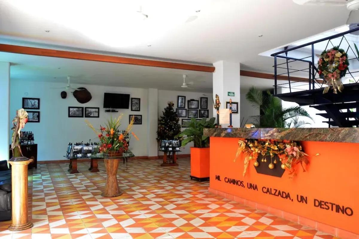 Hotel Puerto Pelicano